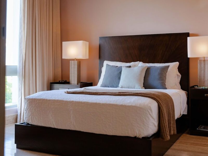 Penthouse de 1 Dormitorio con Amplia Terraza y Balcón – CASSA JUANILLO